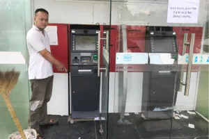 Bắt đối tượng đục thủng thùng ATM trộm trên 450 triệu đồng