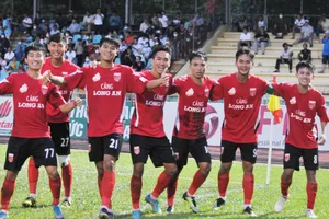 Long An giành chiến thắng trong trận derby miền Tây 
