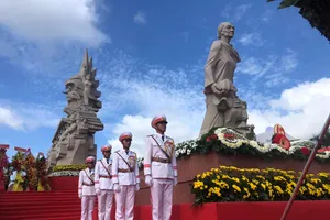 Kỷ niệm 55 năm được phong tặng danh hiệu “Trung dũng kiên cường, toàn dân đánh giặc”