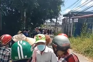 Con trai đâm chết mẹ ruột, nghi do say xỉn