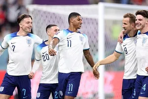 Mãn nhãn với 6 bàn thắng của tuyển Anh trước Iran