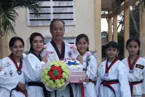 Ông Bảo cùng các võ sinh