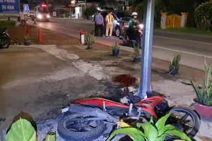 Va chạm với ô tô, nam thanh niên đi xe máy tử vong
