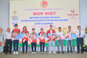 Khen thưởng các vận động viên dự seagame