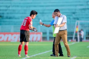 Anh Đức huấn luyện các cầu thủ trong mùa giải 2023