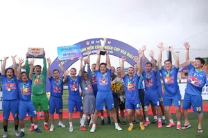 Đội FC Ching Luh vô địch Giải bóng đá Thanh niên công nhân khu vực Đồng bằng Sông Tiền
