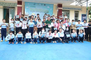 600 em học sinh ở Long An hào hứng với cuộc thi “Em yêu thiên nhiên đất ngập nước Láng Sen”