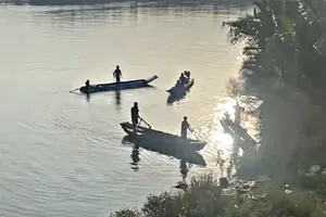 Long An: Phát hiện thi thể nam giới nổi trên sông Rạch Dừa