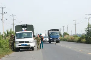 Quyết liệt “ Xóa sổ” hai con đường rác gây ô nhiễm ở Long An