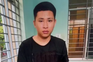 Khởi tố, bắt tạm giam 5 bị can dùng súng giải quyết mâu thuẫn tại quán nhậu