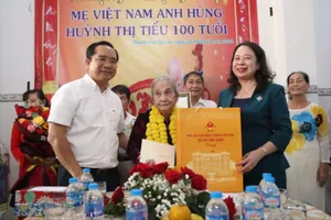 Phó Chủ tịch nước Võ Thị Ánh Xuân thăm, chúc tết tại Long An