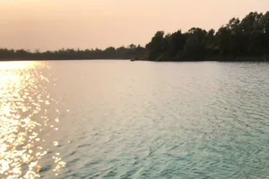 Rủ nhau ra hồ nước tắm, 1 thiếu niên bị đuối nước tử vong