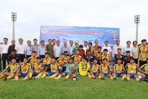 Cần Giuộc vô địch Cúp Truyền hình Long An lần thứ 3