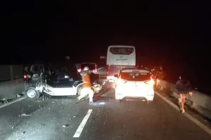 Va chạm giữa trên cao tốc Trung Lương - Mỹ Thuận, khiến 3 người tử vong