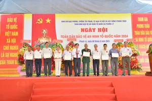 Long An phát huy tốt phong trào Toàn dân bảo vệ ANTQ ở cơ sở