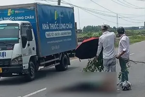 Long An: Công an truy tìm tài xế gây TNGT rời khỏi hiện trường 