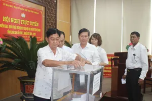 Long An ủng hộ 13 tỉ đồng và kêu gọi ủng hộ đồng bào vùng bão lũ miền Bắc