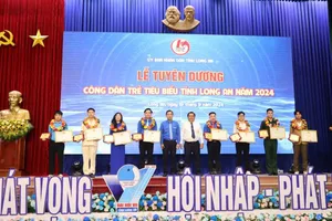 Long An tuyên dương 9 công dân trẻ tiêu biểu