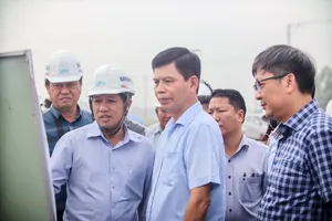 Thứ trưởng Lê Anh Tuấn: Đẩy nhanh tiến độ dự án kết nối cao tốc Bến Lức – Long Thành
