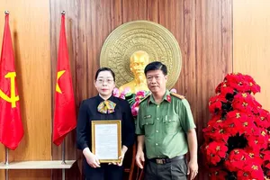 Em gái của trung tá công an hi sinh được Công an tỉnh Long An tuyển dụng vào ngành