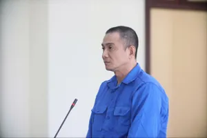 Nợ tiền đánh bạc, tài xế lấy ô tô của công ty đem đi cầm