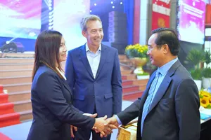 Long An tiếp tục cùng đồng hành, cùng phát triển với doanh nghiệp 