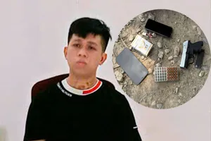 Nam thanh niên mang súng và đạn từ Campuchia về Việt Nam thì bị bắt