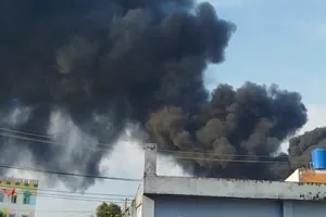 Cháy lớn tại kho thành phẩm công ty sản xuất nhựa ở Long An