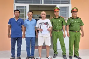 Nghi can giết người ra đầu thú sau 7 năm lẩn trốn