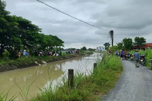 Nghi mâu thuẫn tình cảm, cô gái nhảy kênh tử vong, bạn trai mất tích
