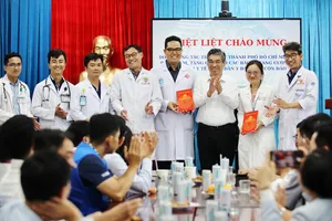 Ông Nguyễn Phước Lộc làm việc với Ban Thường vụ Đảng ủy Đặc khu Côn Đảo