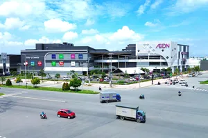 Chủ tịch UBND TP.HCM dự khai trương Trung tâm thương mại Aeon Tân An