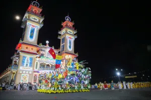 200.000 người dự Đại lễ Hội yến Diêu Trì Cung tại Tòa Thánh Tây Ninh