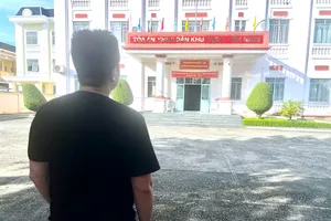 Cầm xe máy rồi bỏ đi, chủ tiệm cầm đồ vướng lao lý