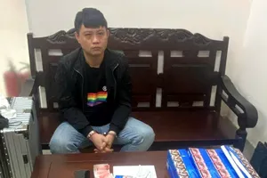 Nam thanh niên Đài Loan giấu ma túy trong 80 điếu thuốc lá khi vào Việt Nam