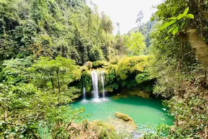 Chiêm ngưỡng thác Chiềng Khoa đẹp 'hút hồn' ở Mộc Châu