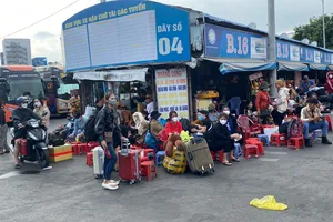 Ngày làm việc cuối năm: Bến xe miền Đông không quá đông