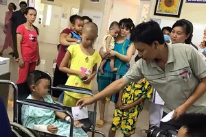 2 cháu nhỏ vụ tai nạn 13 người tử vong đã được xuất viện