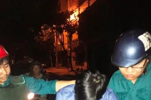 Bắt 'siêu trộm’ đeo găng tay, bịt mặt đột nhập nhà dân