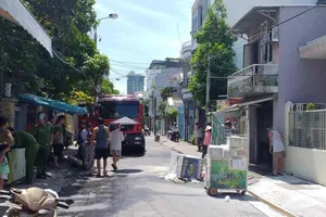 Cháy tiệm chuyên bán thức ăn cho học sinh 