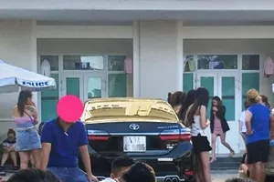 Hàng chục nam nữ phê ma túy trong quán karaoke ở Đà Nẵng