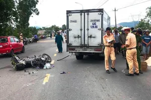 Đà Nẵng: Người phụ nữ đi bán nhang bị xe tải tông tử vong