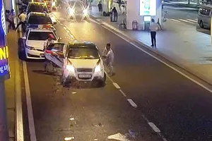 TTGT Đà Nẵng giải thích vụ chặn ô tô Grab gây sốt mạng