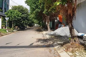 Đến phòng trọ, phát hiện bạn tử vong trong tư thế treo cổ