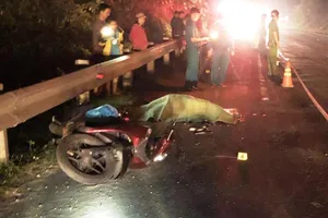 Va chạm với xe container, người đàn ông trung niên tử vong