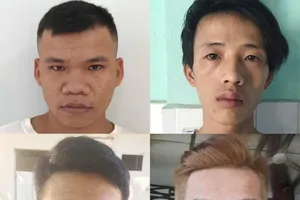 Băng chuyên gầy sòng xóc đĩa ở đám tang bị bắt