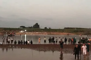 Vụ chìm ghe 6 người mất tích: 3 mẹ con giáo viên gặp nạn