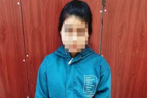 Cô gái vào tiệm Internet đi nhờ vệ sinh rồi trộm vàng