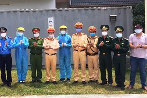 Doanh nghiệp tặng nhà container cho chốt kiểm dịch ở Đà Nẵng