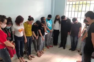 9 thanh niên phê ma túy trong quán karaoke tại Đà Nẵng